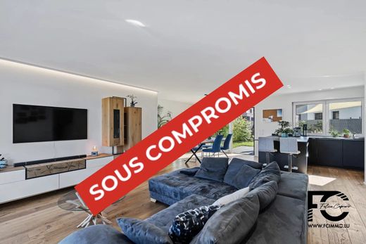 Luxury home in Saeul, Redange