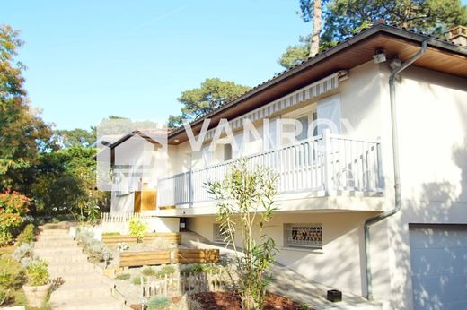 Villa in Arcachon, Gironde