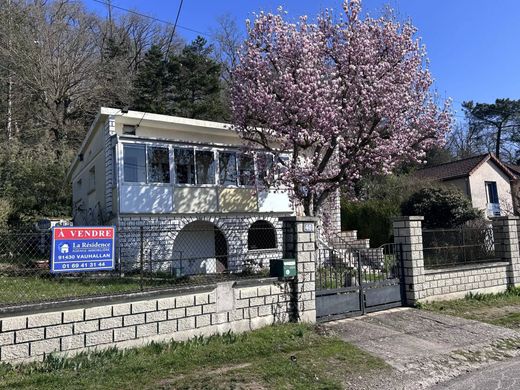 Luxury home in Vauhallan, Essonne