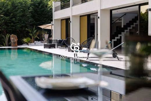 Luxe woning in Tourrettes-sur-Loup, Alpes-Maritimes