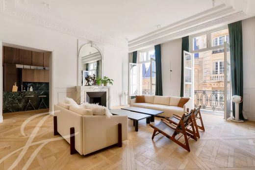 Apartment in La Muette, Auteuil, Porte Dauphine, Paris