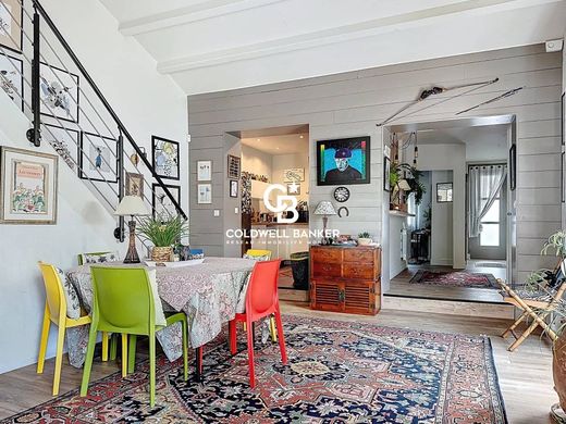 ‏בתי יוקרה ב  לה רושל, השראנט הימי