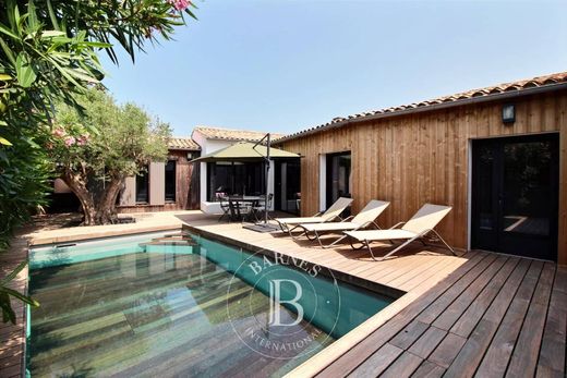 منزل ﻓﻲ Le Bois-Plage-en-Ré, شارنت البحرية