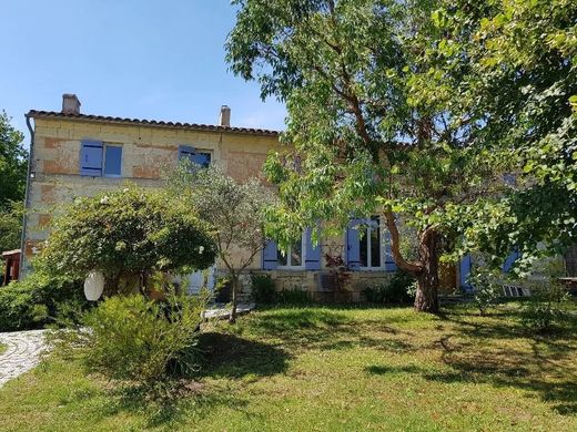 Luxury home in Blaye, Gironde