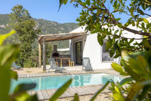 豪宅  Sainte-Lucie de Porto-Vecchio, South Corsica