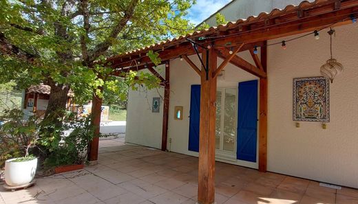 Casa de luxo - Châteauneuf-de-Chabre, Altos Alpes