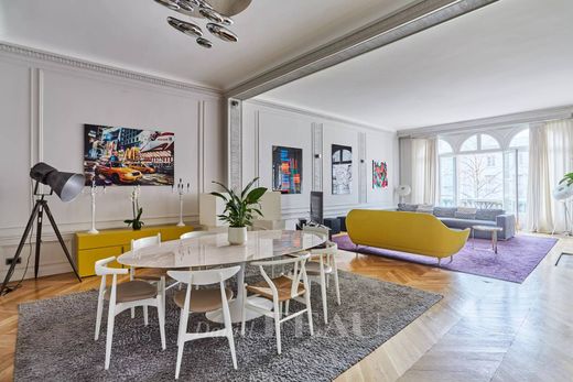 Apartament w La Muette, Auteuil, Porte Dauphine, Paris