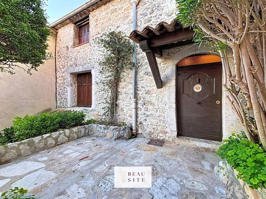 Luxus-Haus in Saint-Jeannet, Alpes-Maritimes