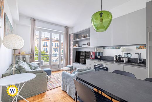 Apartment / Etagenwohnung in Nizza, Alpes-Maritimes