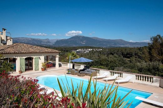 Valbonne, Alpes-Maritimesのヴィラ