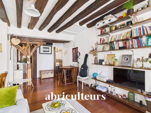 Apartment in Beaubourg, Marais, Notre Dame - Ile de La Cité, Paris