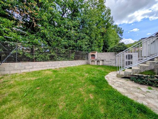 Luksusowy dom w Les Clayes-sous-Bois, Yvelines