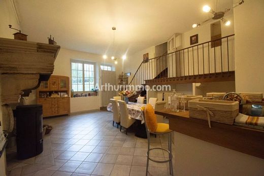 Castelo - Arc-et-Senans, Doubs