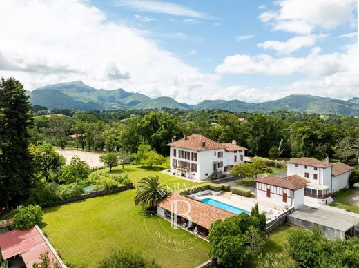 Luxury home in Urrugne, Pyrénées-Atlantiques