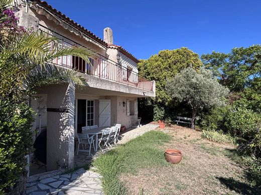 Villa in Vallauris, Alpes-Maritimes