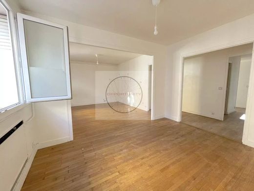 Apartment in Saint-Mandé, Val-de-Marne