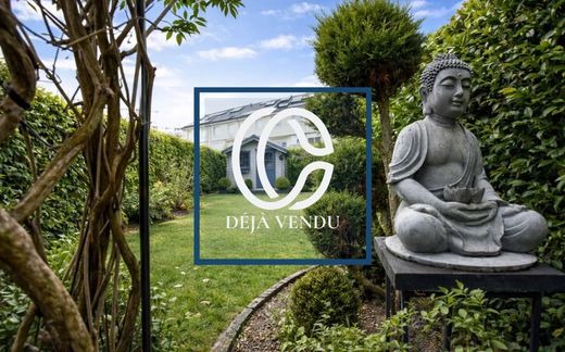 Luxury home in Roodt-sur-Syre, Betzdorf