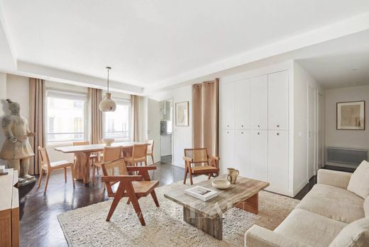 Appartement à Tour Eiffel, Invalides – Ecole Militaire, Saint-Thomas d’Aquin, Paris