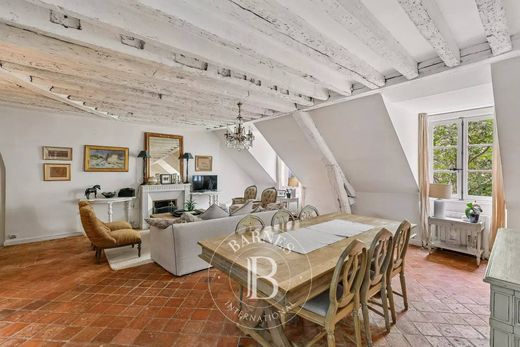Apartment in Versailles, Yvelines