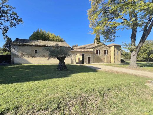 호화 저택 / Lamotte-du-Rhône, Vaucluse