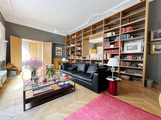 Apartment in La Muette, Auteuil, Porte Dauphine, Paris