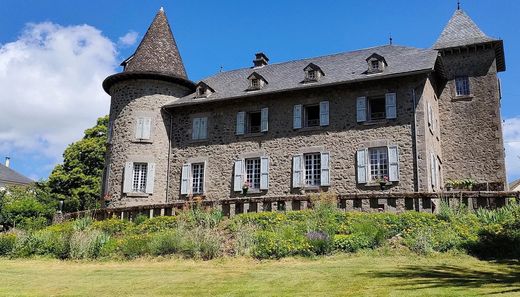 城堡  Vic-sur-Cère, Cantal