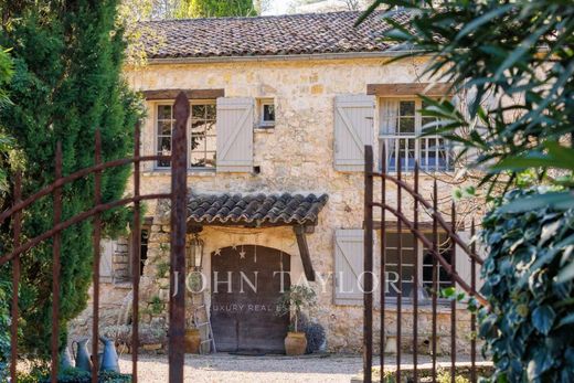 Luxury home in Le Rouret, Alpes-Maritimes