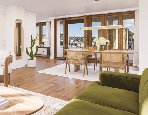 Apartment in La Muette, Auteuil, Porte Dauphine, Paris