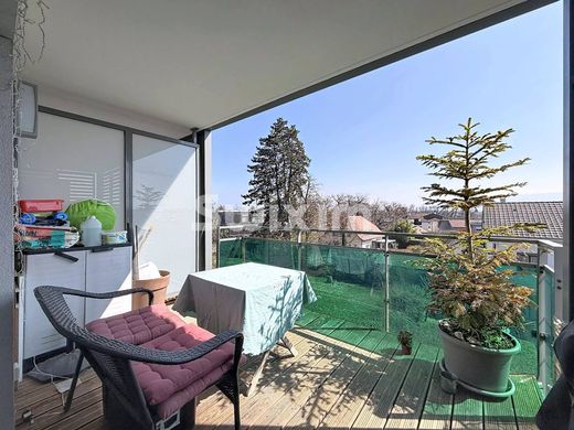 Apartament w Prévessin-Moëns, Ain