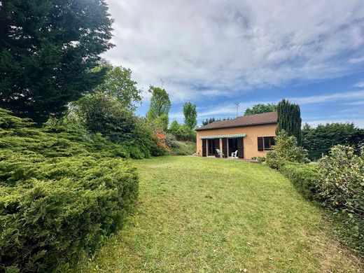 Luxury home in Pusignan, Rhône