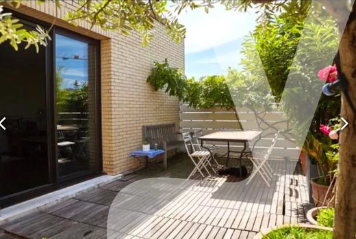 Apartment in Montreuil, Seine-Saint-Denis