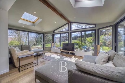 Villa in Thoiry, Ain