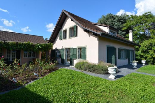 Luxury home in Lonay, District de Morges
