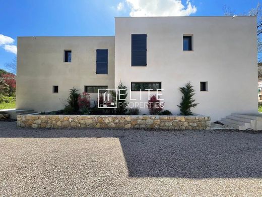 Casa di lusso a Saint-Cézaire-sur-Siagne, Alpi Marittime