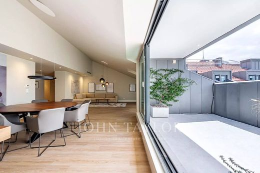 Apartment in Misericórdia, Lisbon