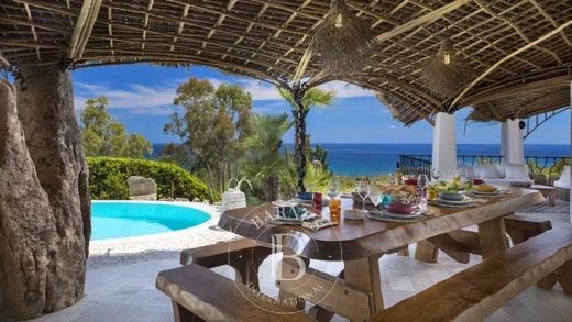 Villa - San Teodoro, Provincia di Sassari