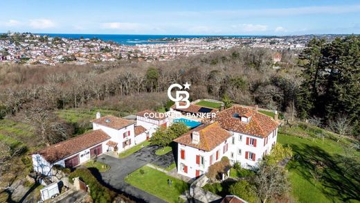 Rural or Farmhouse in Urrugne, Pyrénées-Atlantiques