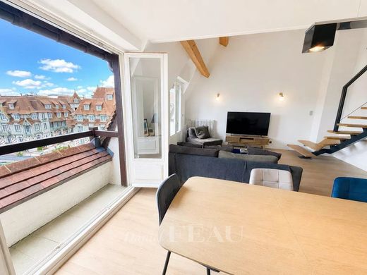 Apartment / Etagenwohnung in Deauville, Calvados