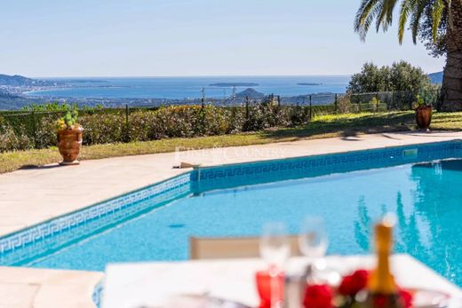 Villa in Les Adrets-de-l'Estérel, Var