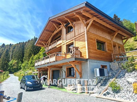 Chalet in Verchaix, Haute-Savoie
