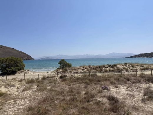 Arsa Páros, Kiklad Adaları
