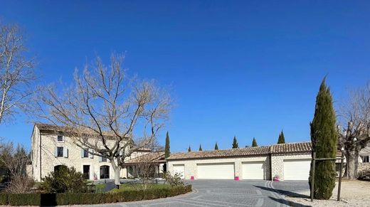 Rural or Farmhouse in L'Isle-sur-la-Sorgue, Vaucluse