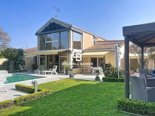 Luxury home in La Rochelle, Charente-Maritime