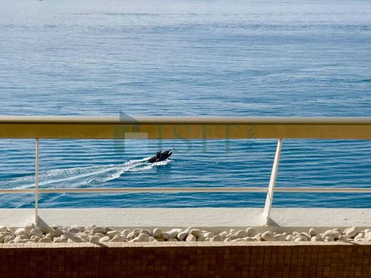 Piso / Apartamento en Villeneuve-Loubet, Alpes Marítimos