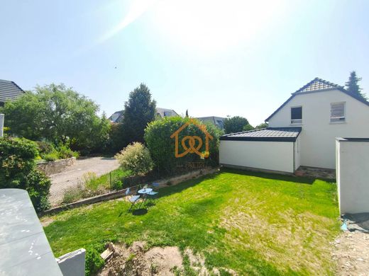 Apartment in Geispolsheim, Bas-Rhin