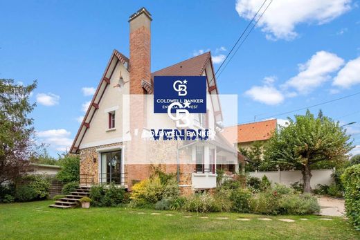 Luxury home in Le Vésinet, Yvelines
