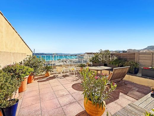 Apartment in Marseille, Bouches-du-Rhône
