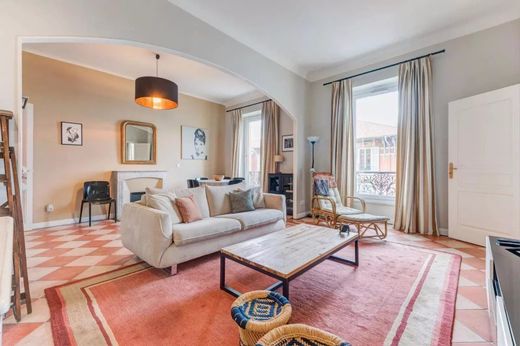 Apartment / Etagenwohnung in Nizza, Alpes-Maritimes