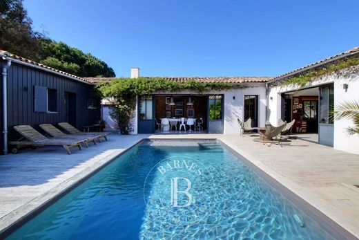 Luxury home in Saint-Clément-des-Baleines, Charente-Maritime