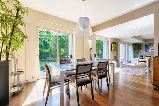 Casa de lujo en Saint-Cloud, Altos de Sena